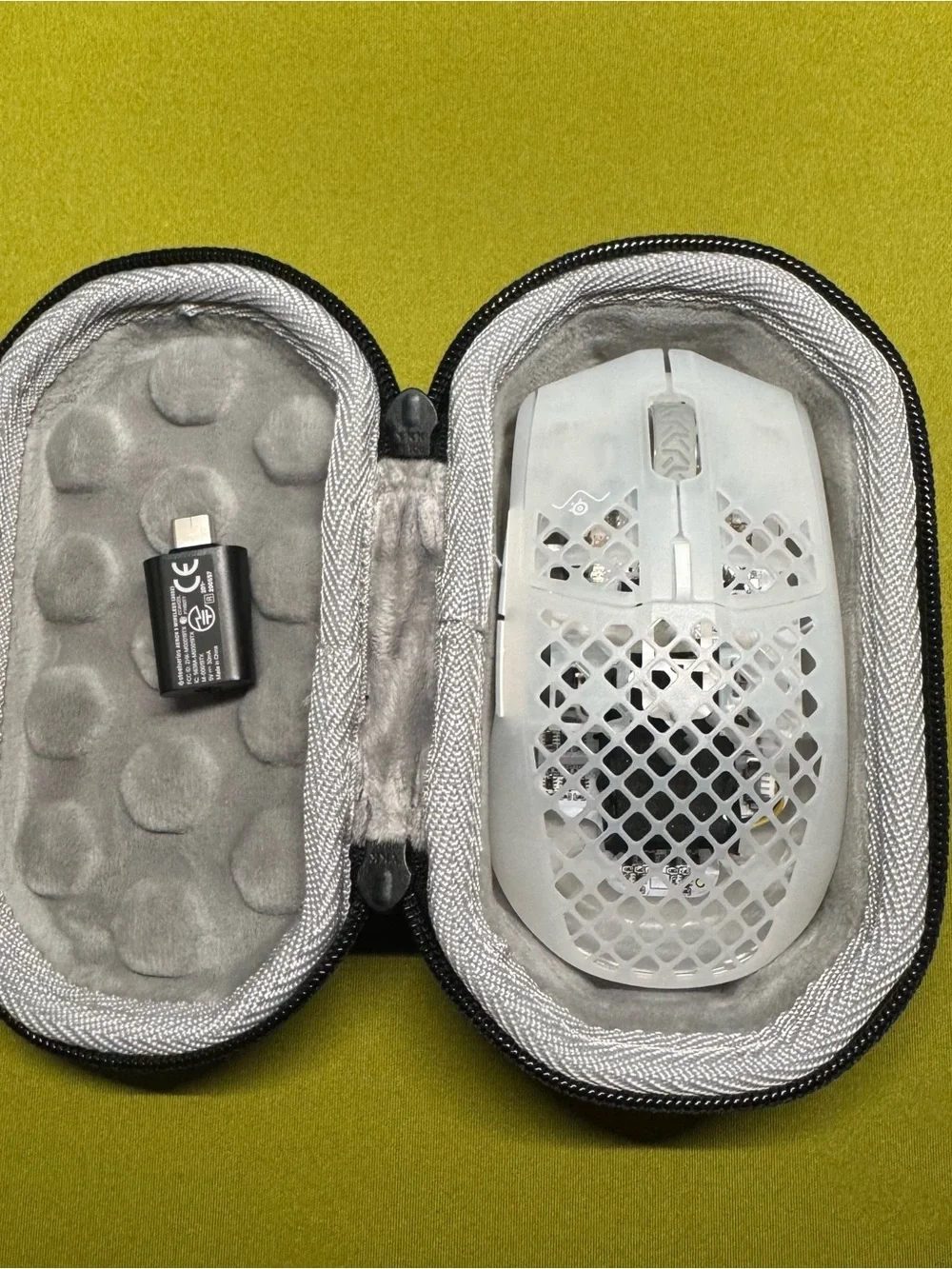 SteelSeries Aerox 3 Wireless Gaming Mouse Ghost White Protective Case Wireless